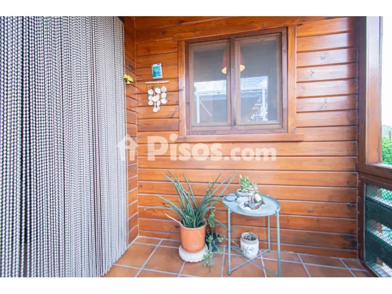 Rõdu - Chalet with Extensive Garden in Nuevo Bulevar