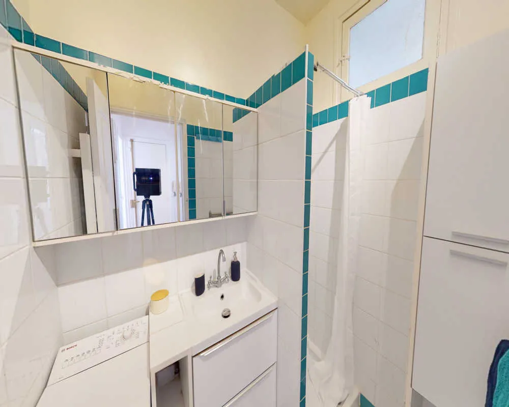Salles de bain - Chambre Meublée à Necker, Paris