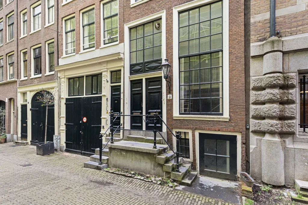 Välivaade - Historic Canal House with Two Units in Amsterdam
