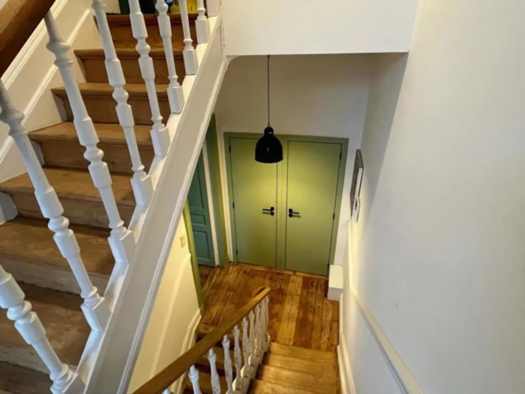 Toad - Duplex with Balcony in Saint Gilles