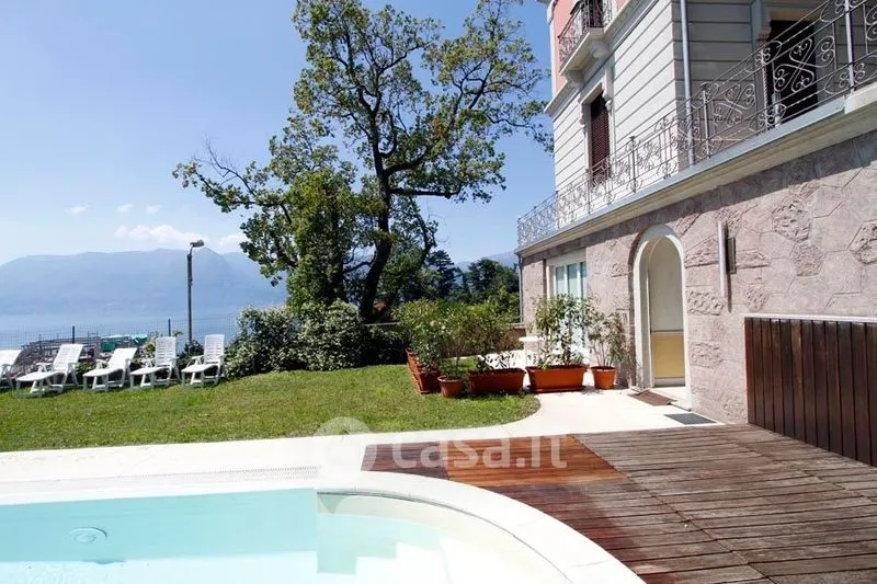 Piscine - Two-Bedroom Lake View Apartment in Luino