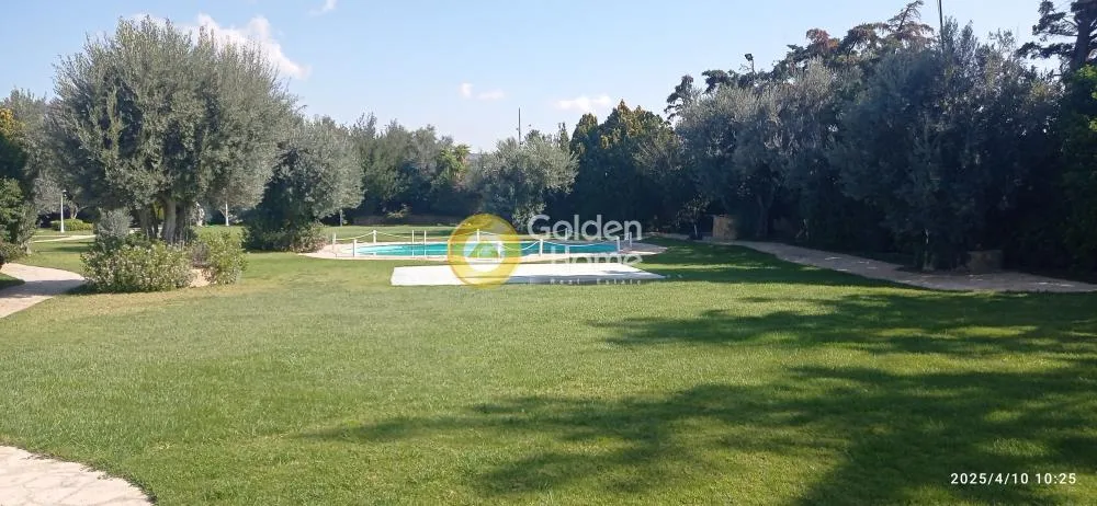 Aed - Business Premises with Pool in Korydallos