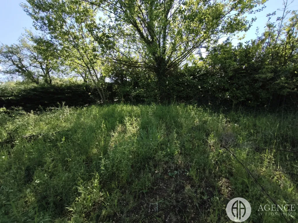 Giardino - Constructible Plot in Quiet Chasse-sur-Rhône