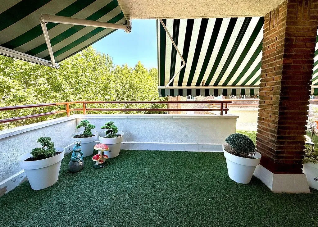 Terrace - Penthouse with Pool in Talamanca de Jarama