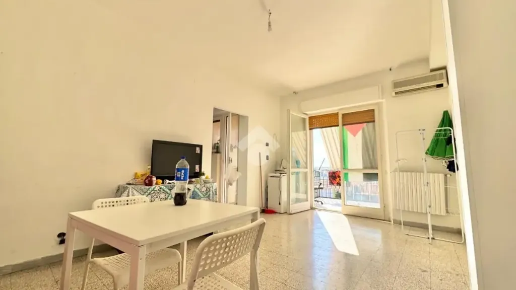 Dining Room - 4-Room Apartment with Balcony in Bari