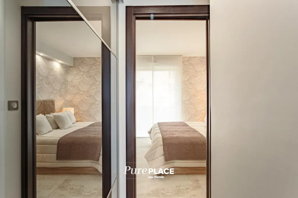hallway_entrance