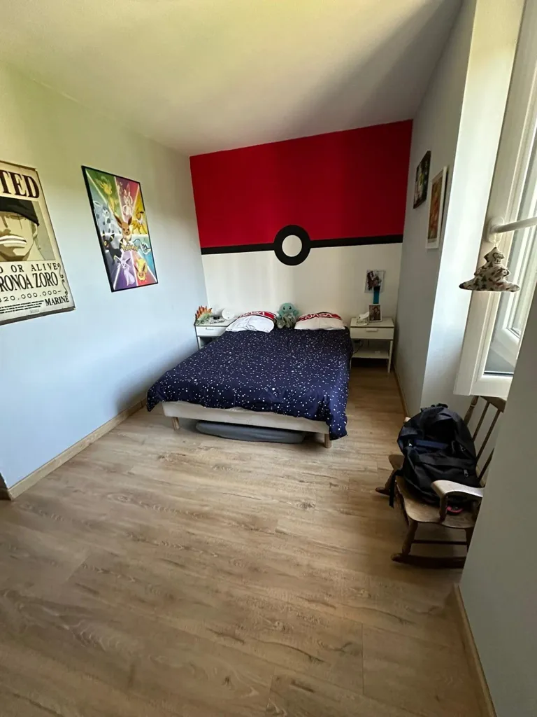 Bedrooms - House with Pool and Garden near Schools