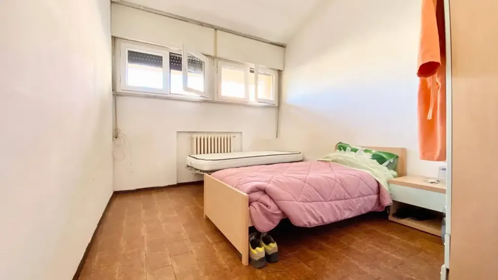 Bedrooms - 5-Bedroom Apartment in Central Ancona