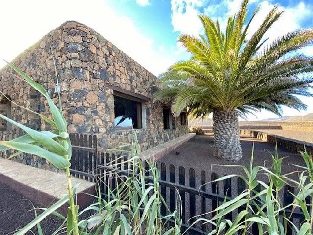 Exterior - Chalet with Garden and Terrace in Los Risquetes