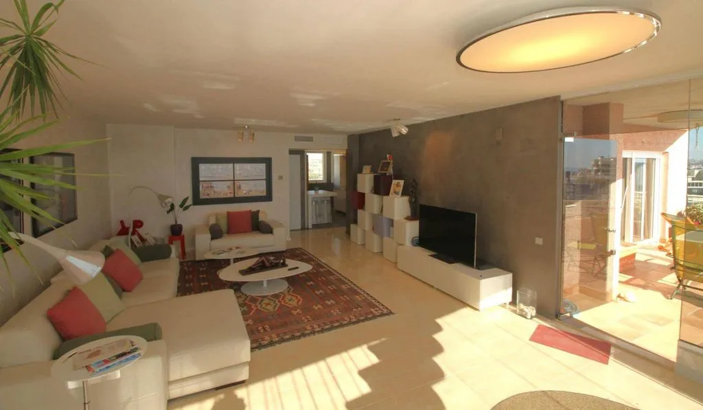 Elutuba - Luxury Duplex Penthouse with Sea View in Calpe