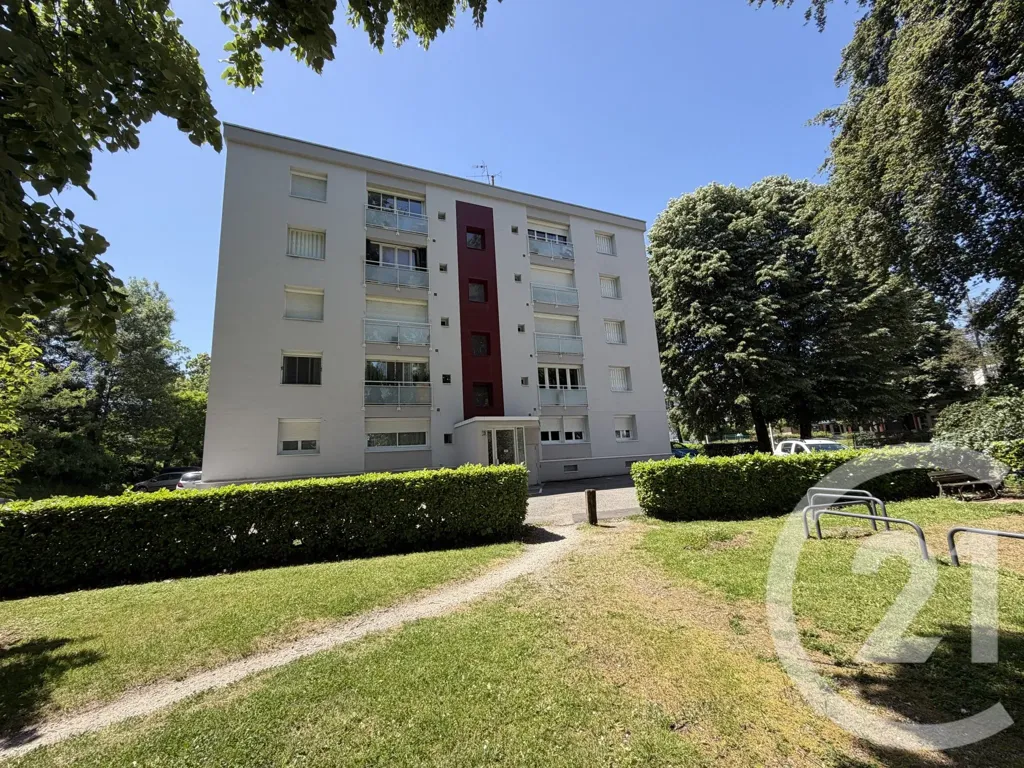 Aed - Flat with City Centre Proximity in Voiron