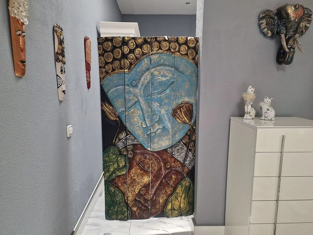 hallway_entrance