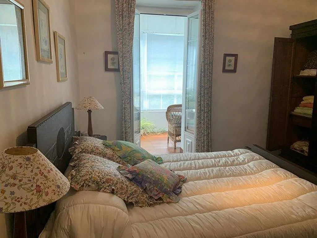 Magamistoad - Pared Chalet with Balcony in Touro