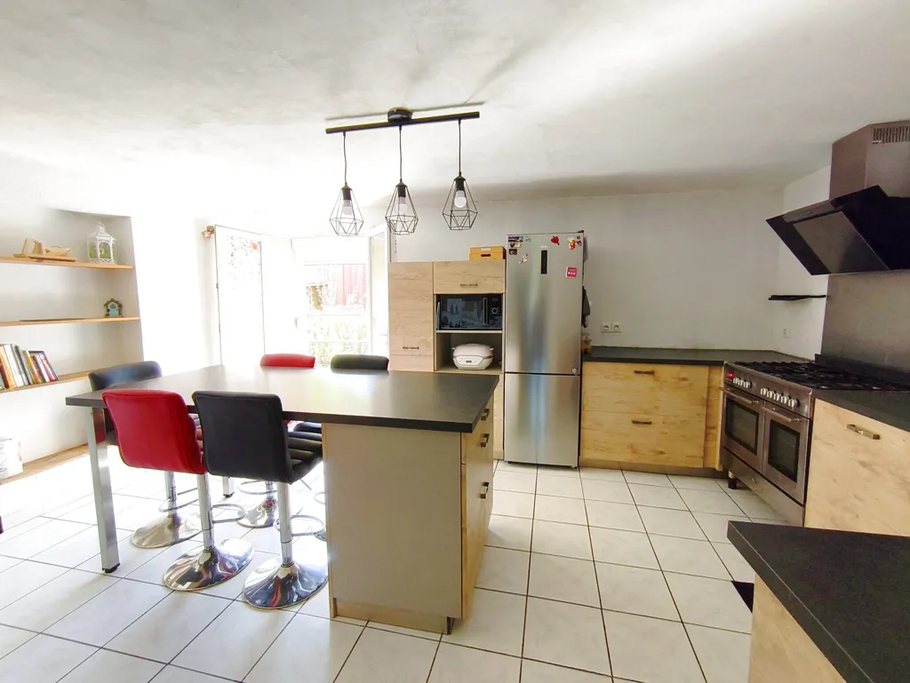 Cuisine - Maison avec Terrasse et Jardin à Decazeville