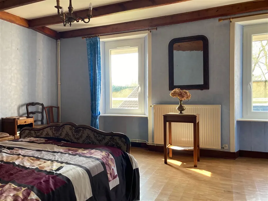Chambres - Maison en Pierre à Bréhal avec Cheminée