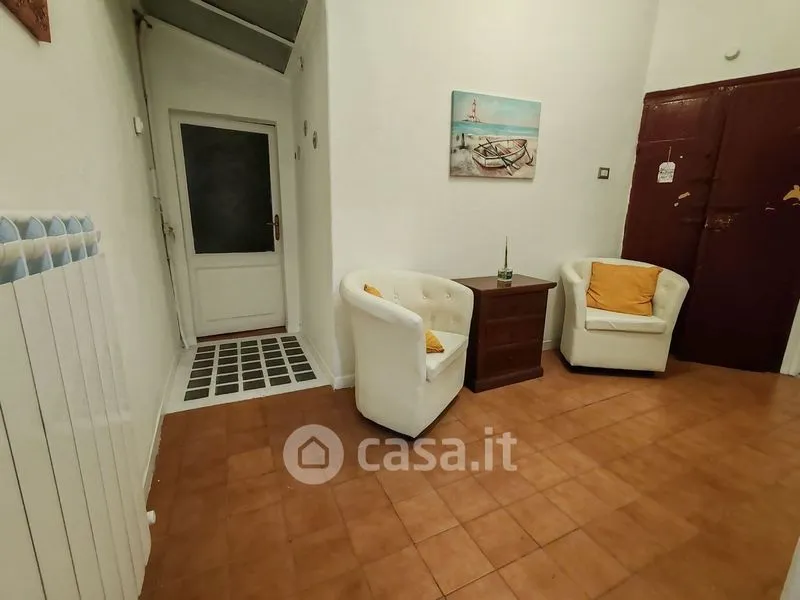 Esik - Fully Furnished Flat with Terrace in Viterbo