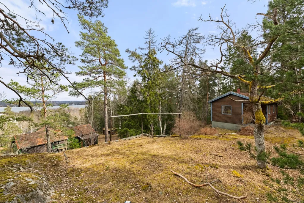 Jardin - Plot with Sea View in Tyresö Strand
