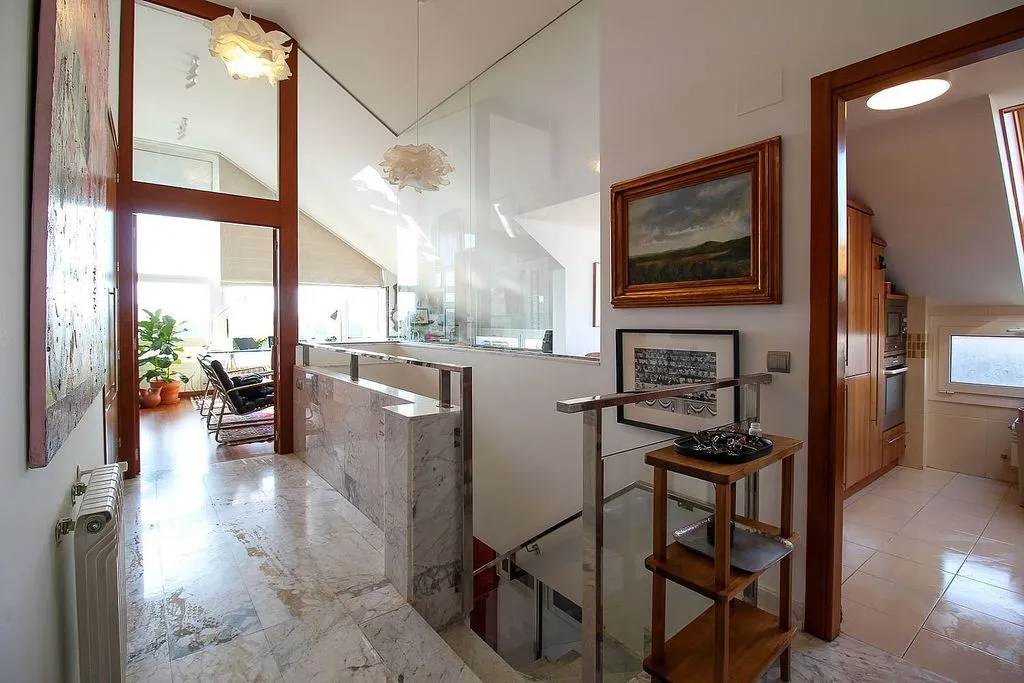 Esik - South-Facing Duplex with Terraces in Valdenoja