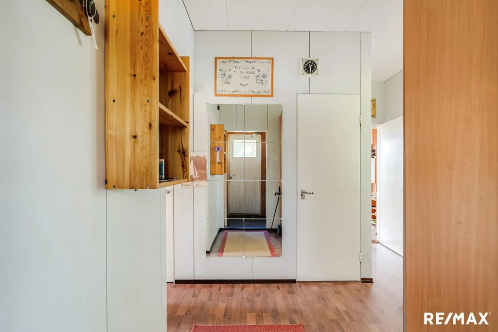 hallway_entrance