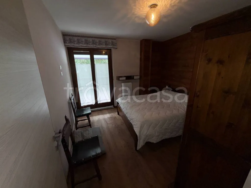 Chambres - Rustic Apartment with South-Facing Terrace in Bardonecchia