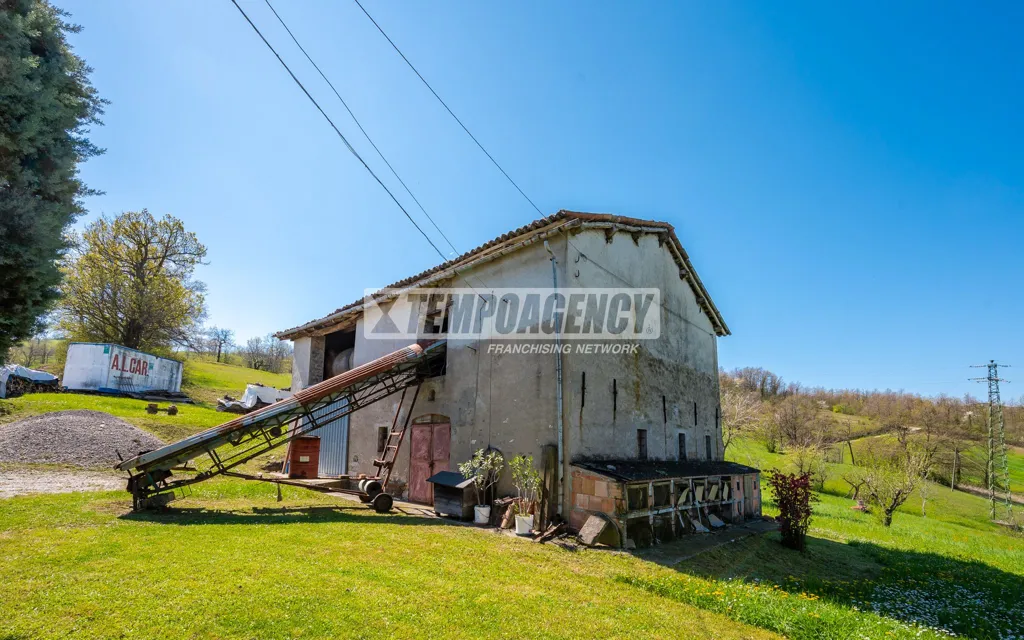 Välivaade - Detached House with Garage in Prignano sulla Secchia