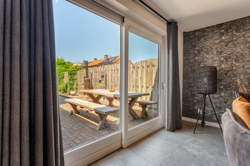 Terrasse - Modernised Semi-detached House in Lutten