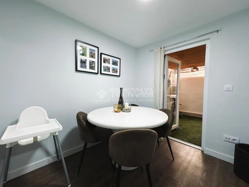 Söögituba - Modernised Flat with Balcony in Madrid Centre