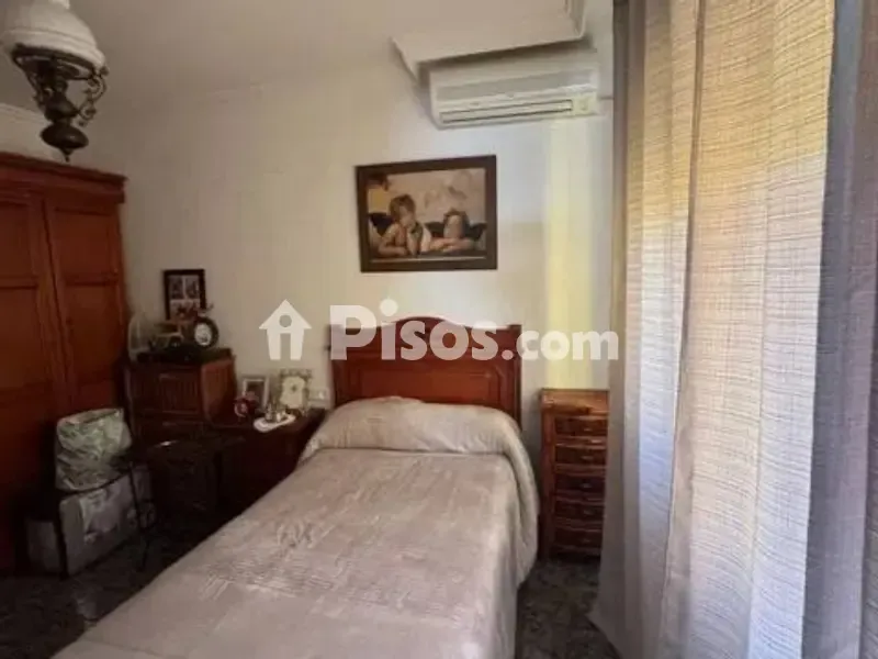 Chambres - Duplex with Garage in Barrio de los Institutos