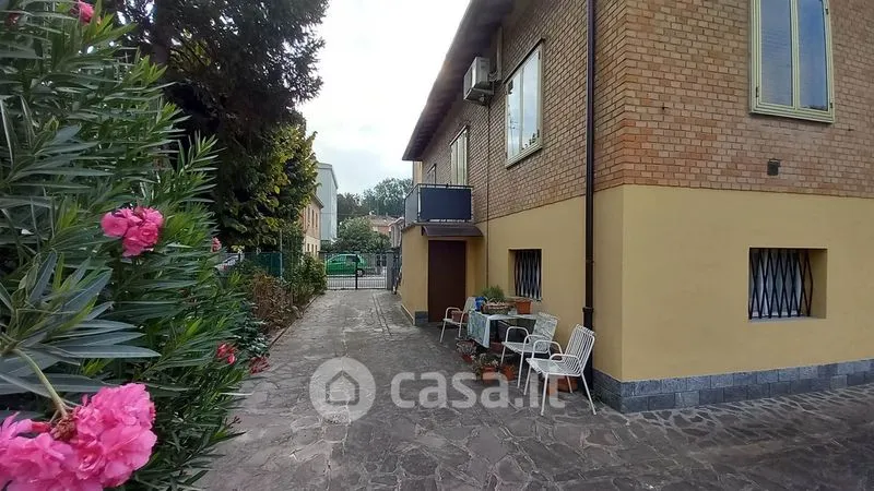 Jardin - Independent House with Courtyard in Modena