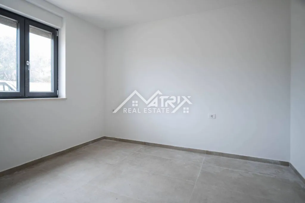 Pièces - Spacious Apartment with Terrace in Pula