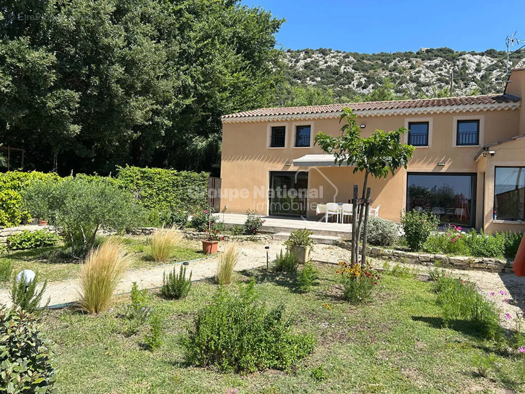 Extérieur - Bastide Provençale avec Piscine à Beaumes-de-Venise