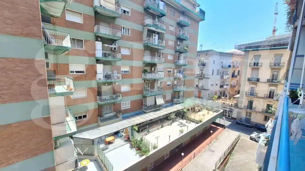 Balcon - Rearranged Apartment with Balconies in Naples