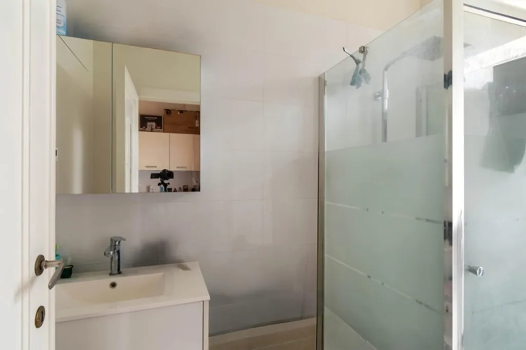 Salles de bain - Appartement Charmant avec Terrasse à Jette