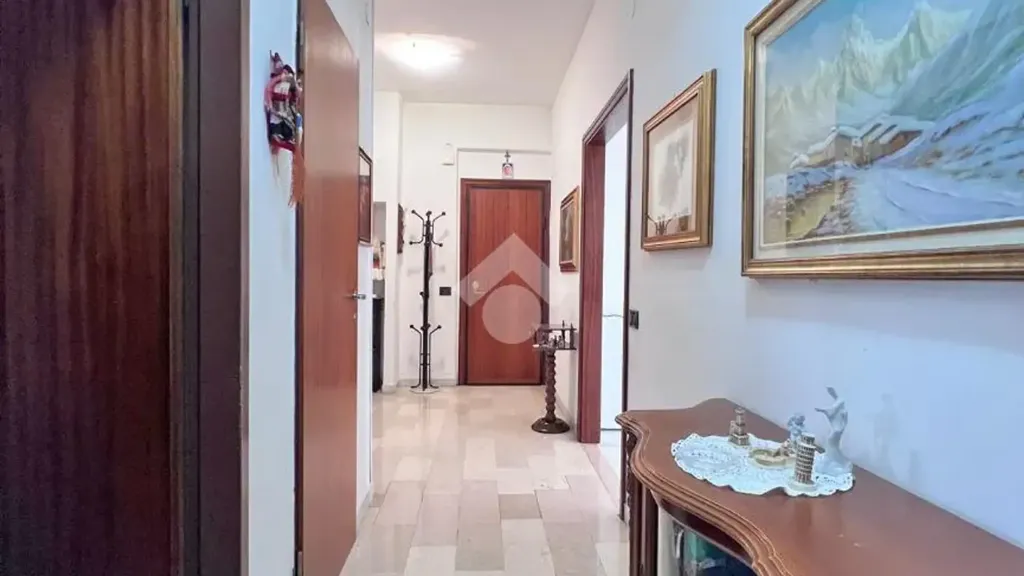 hallway_entrance