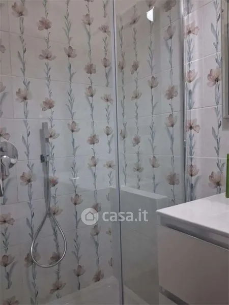 Salles de bain - Fully Furnished Apartment with Terrace in Formia Centre