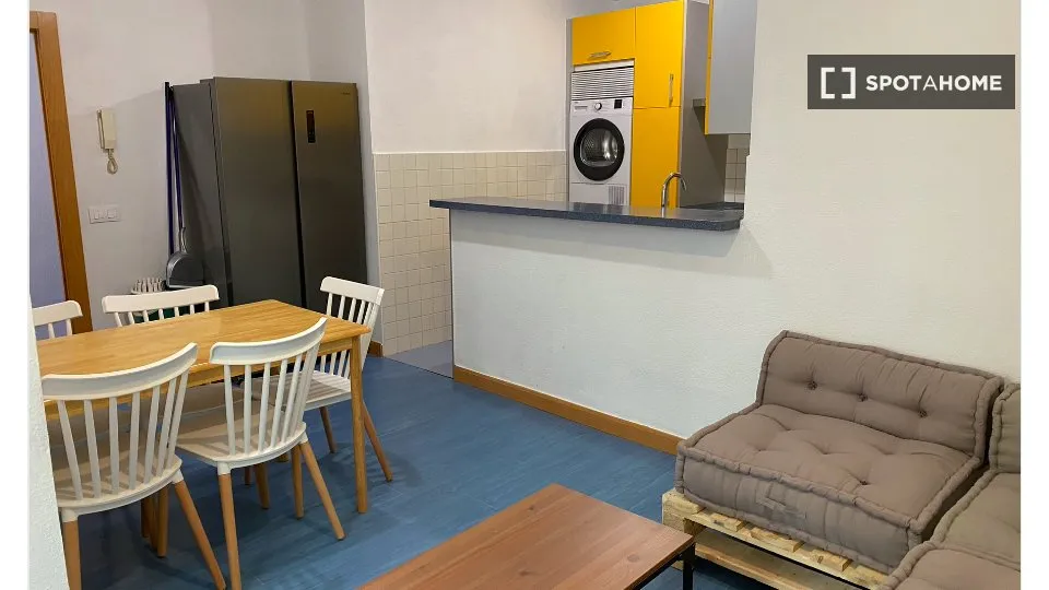 Séjour - Room in Shared Flat with Lift in Salamanca