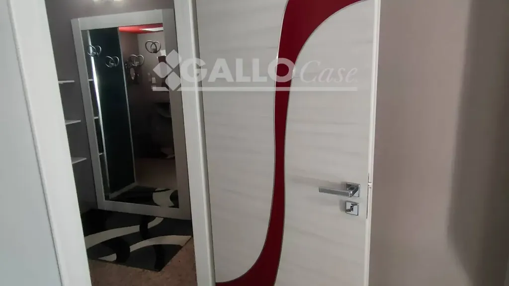 Ingresso - Refurbished Apartment with Balcony in Rende