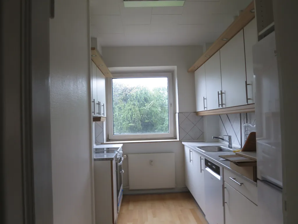 Köök - Renovated 2-Bedroom Flat with Balcony in Odense C