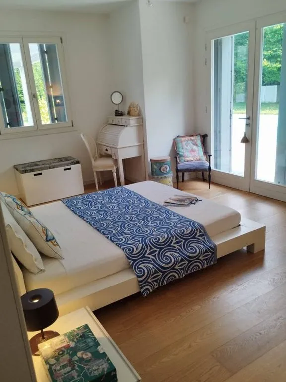 Magamistoad - Semi-Detached Villa with Pool in Mirano