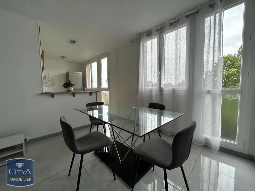 Söögituba - Renovated Flat with Parking in Noisy-le-Grand