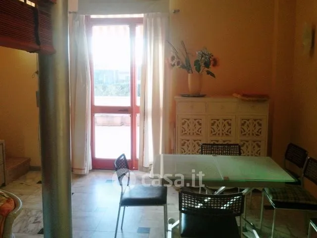 Söögituba - Semi-Detached Studio with Sea View in Pisa