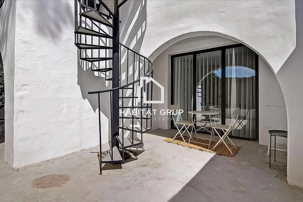 Aed - Modern Apartment with Terrace in Cala Tarida