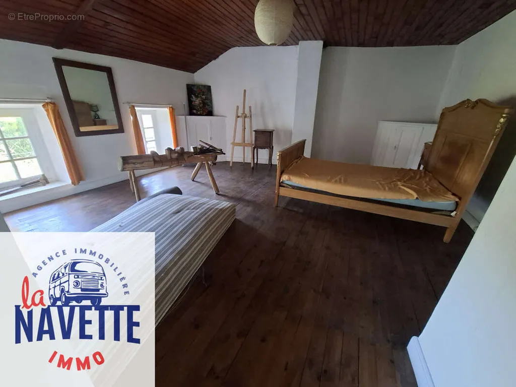 Magamistoad - Village House with Large Spaces in Bertignat