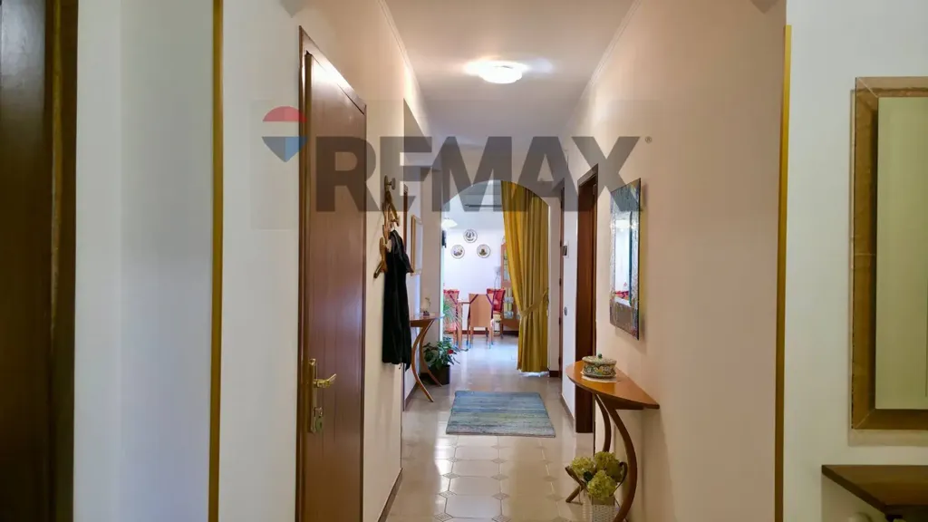 hallway_entrance