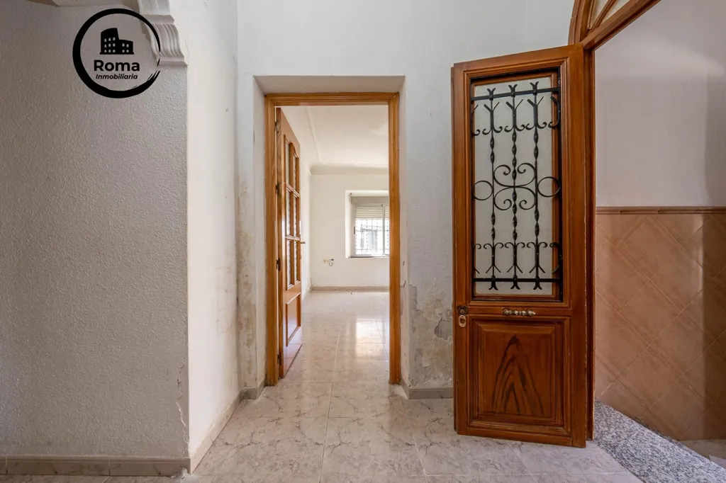 hallway_entrance