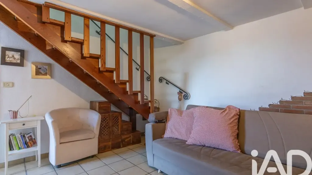 Pièces - Rustic Villa with Panoramic Views in Massignano