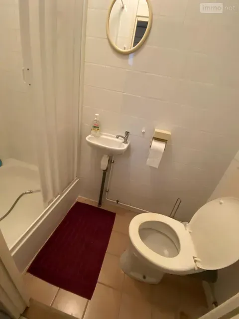 Salles de bain - Maison en Campagne avec Jardin à l'Indre