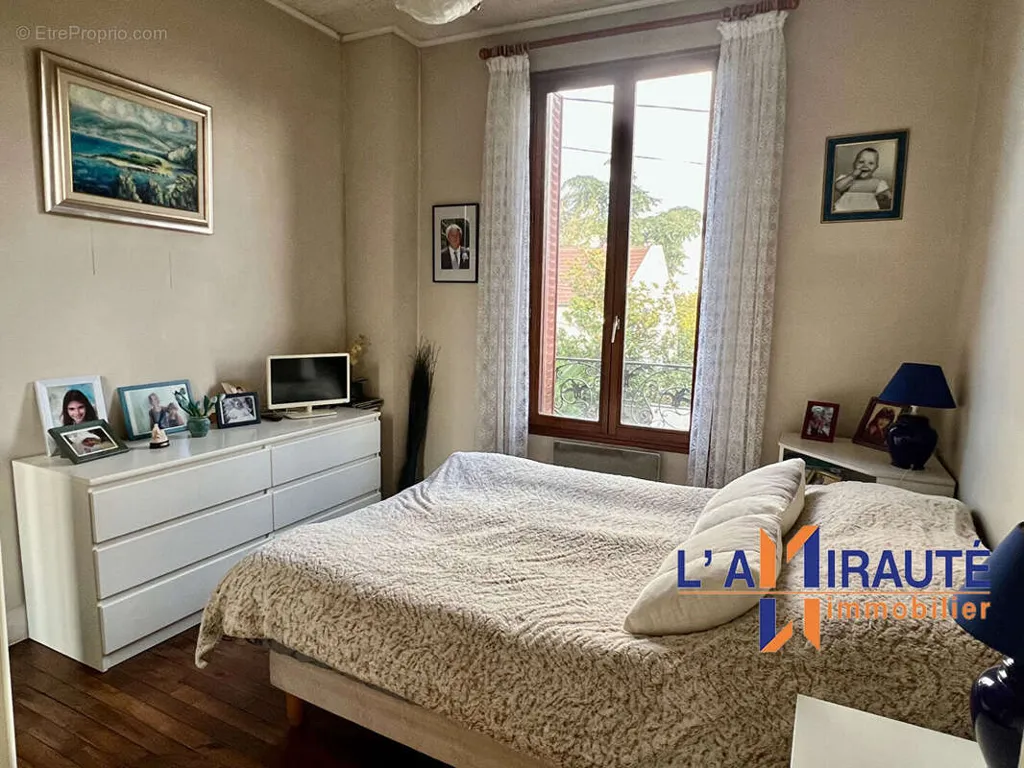 5-room house in Houilles
