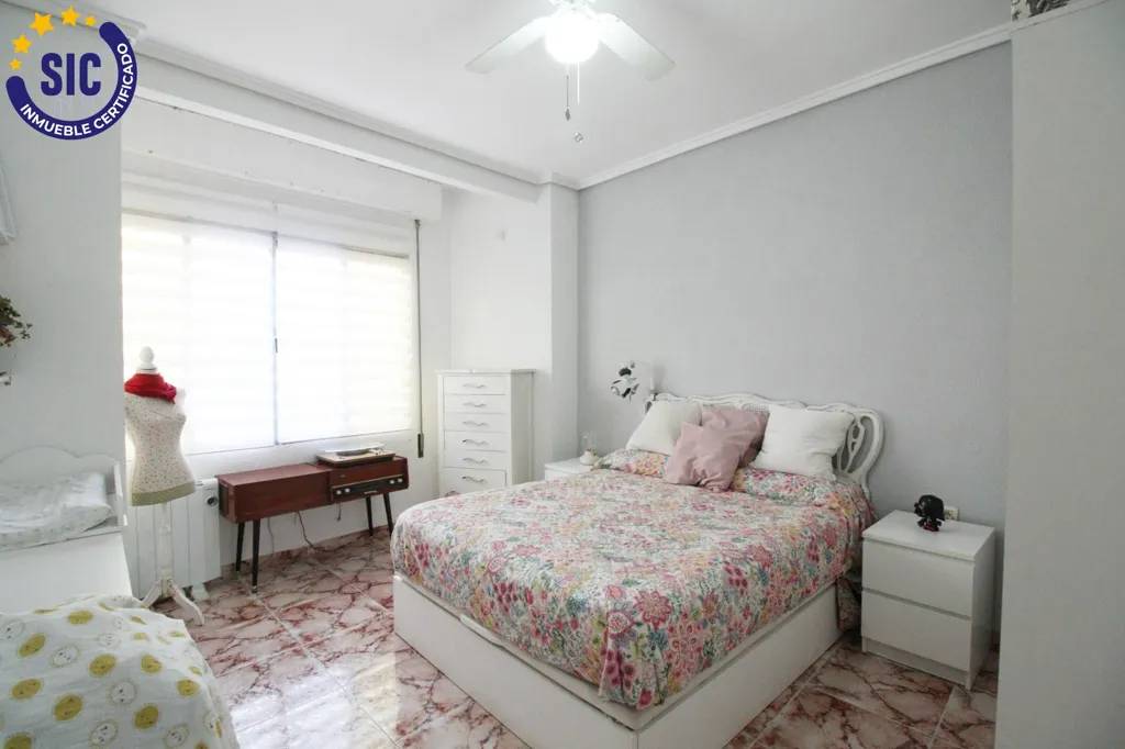Magamistoad - First Floor Flat with Balcony in Benlliure