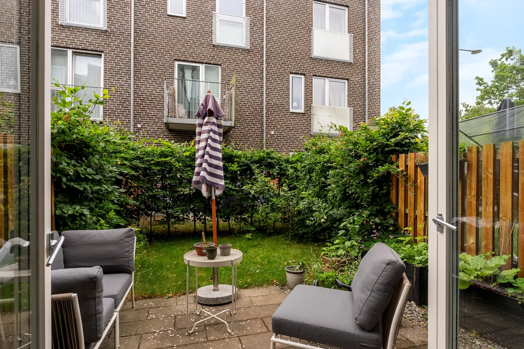 Giardino - Modern Rowhouse with Garden in Ørestad